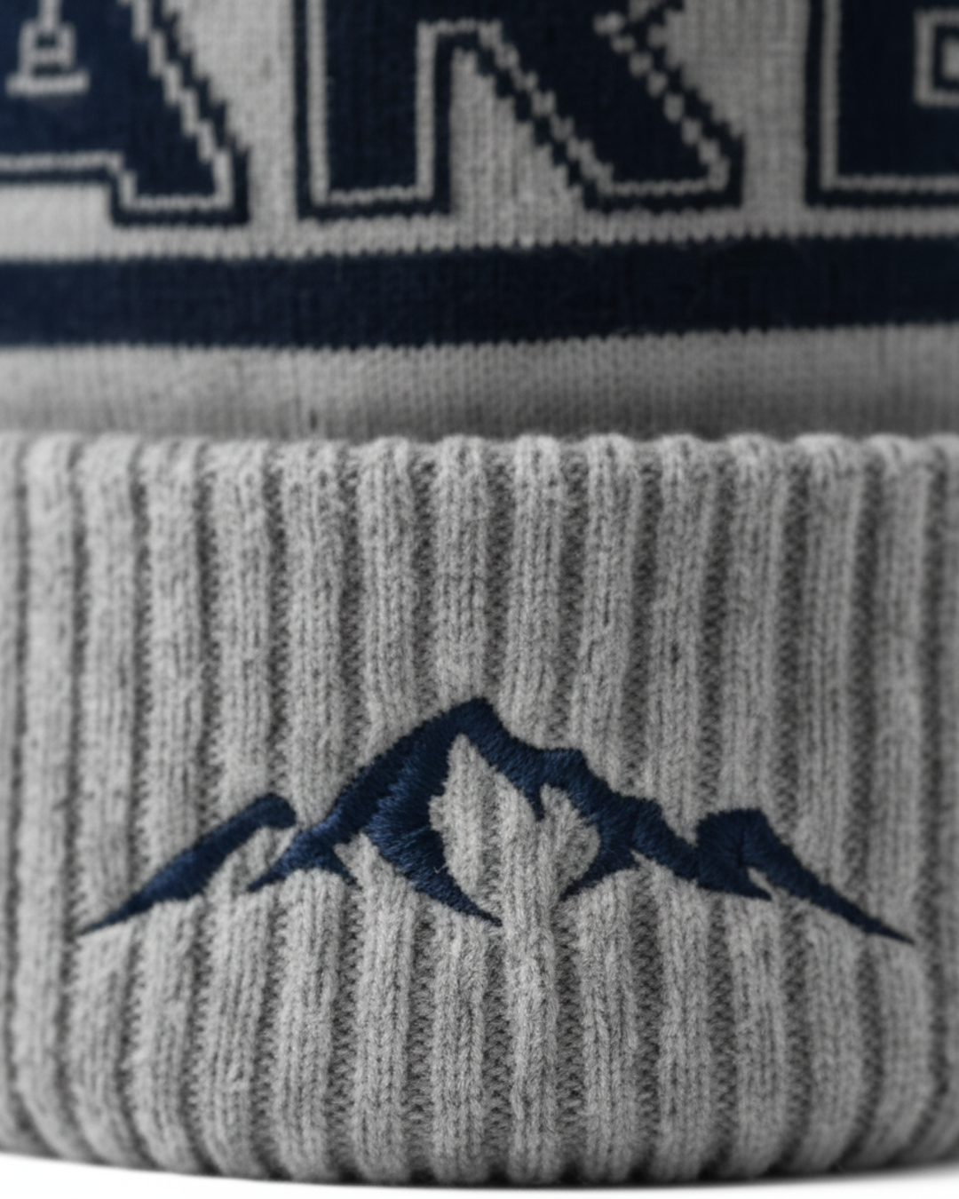 Åre Mössa Grå med Tofs