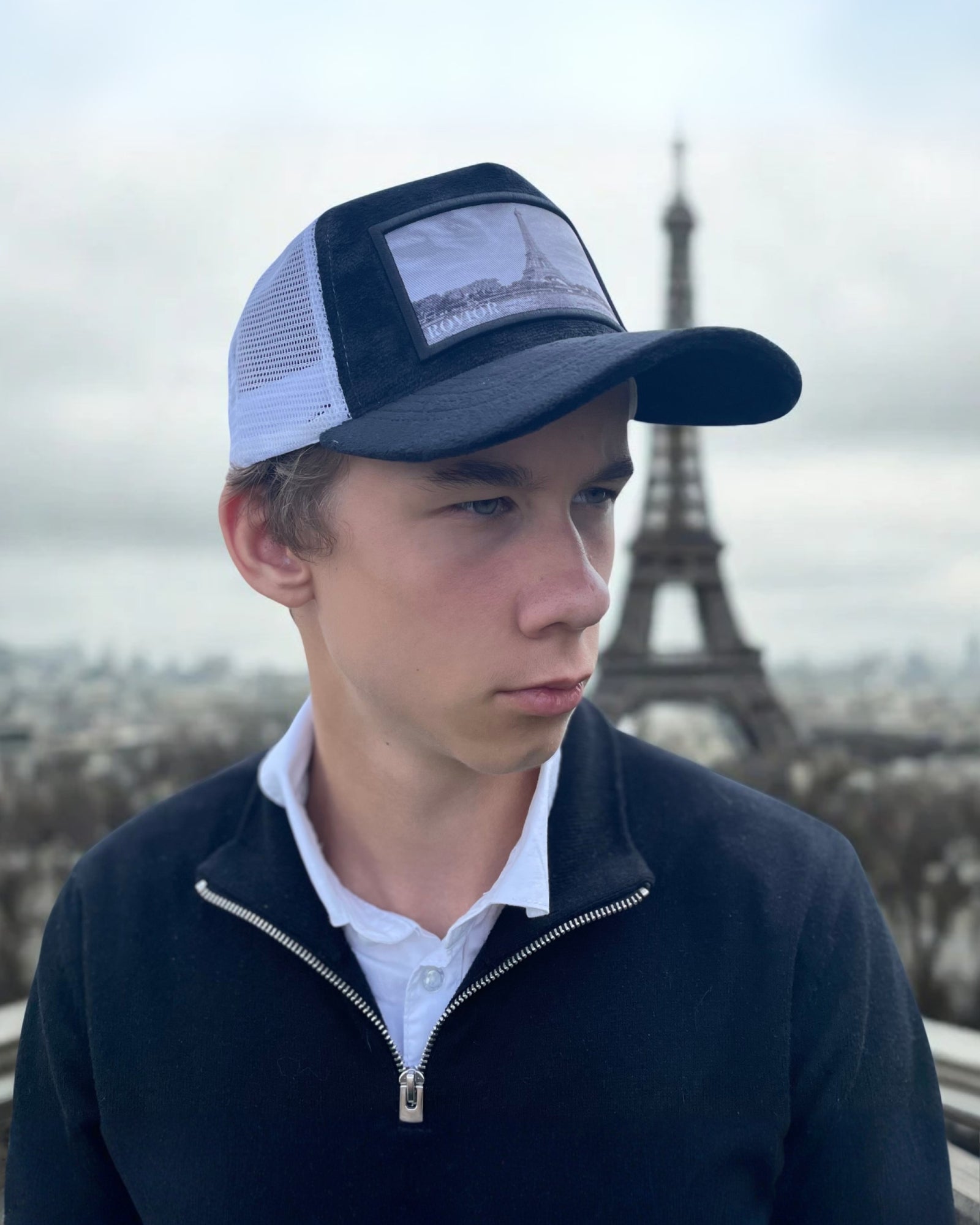 Paris Velvet Keps